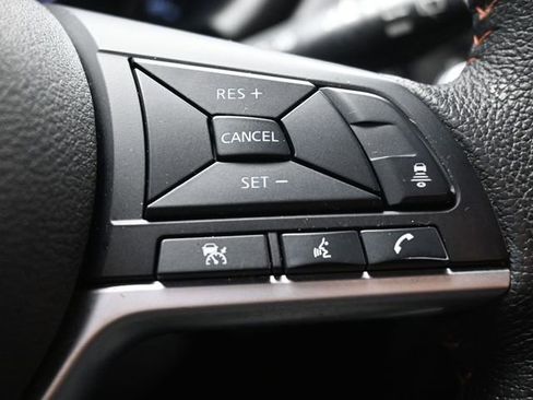 Used 2023 Nissan Kicks SR w/ Exterior Package image 25