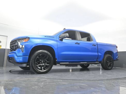 Used 2025 Chevrolet Silverado 1500 Custom w/ Turbomax Blackout Package AWD/4WD image 50