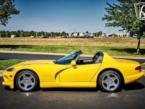 Used 2001 Dodge Viper RT/10 image 4