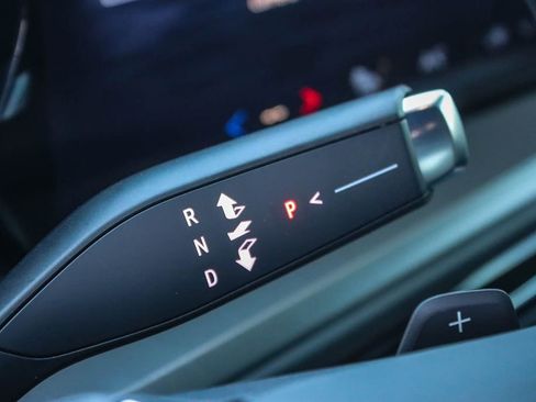 New 2026 Chevrolet Traverse LT w/ Enhanced Driving Package image 17