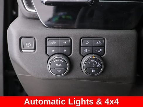 Used 2024 Chevrolet Silverado 1500 High Country AWD/4WD image 21