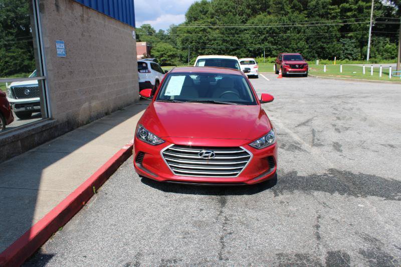 Used 2017 Hyundai Elantra SE FWD image 2