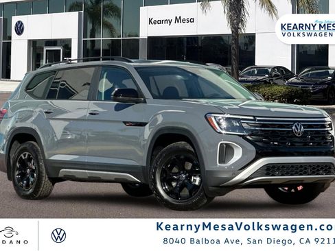 New 2025 Volkswagen Atlas Peak Edition SE AWD/4WD image 1