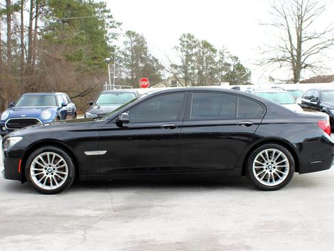 Used 2013 BMW 750i image 4
