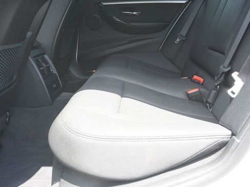 Used 2018 BMW 330i xDrive Sedan AWD/4WD image 31