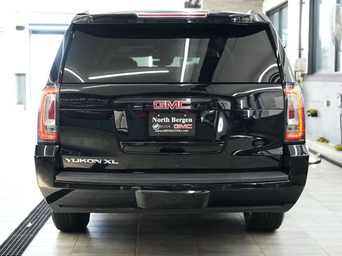 Used 2020 GMC Yukon XL SLT w/ Open Road Package AWD/4WD image 7