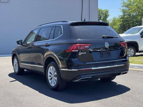 Used 2018 Volkswagen Tiguan SE FWD image 24