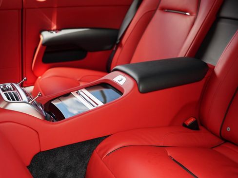 Used 2020 Rolls-Royce Wraith RWD image 23