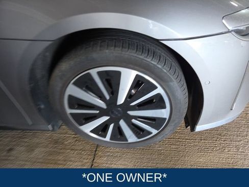 Used 2024 Lucid Air Touring AWD/4WD image 3