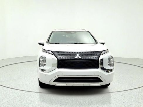 Used 2023 Mitsubishi Outlander SEL 40th Anniversary AWD/4WD image 2