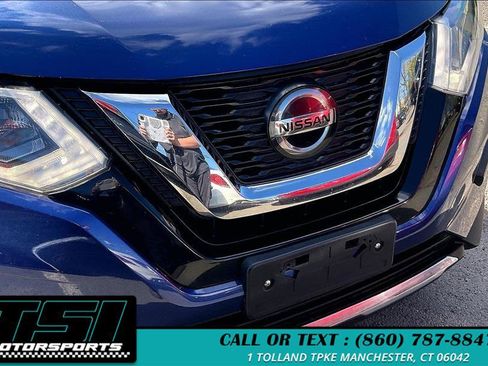 Used 2019 Nissan Rogue SV w/ Premium Package AWD/4WD image 28