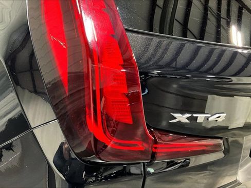 Used 2023 Cadillac XT4 Premium Luxury image 28