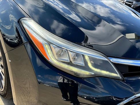 Used 2016 Toyota Avalon Touring image 26