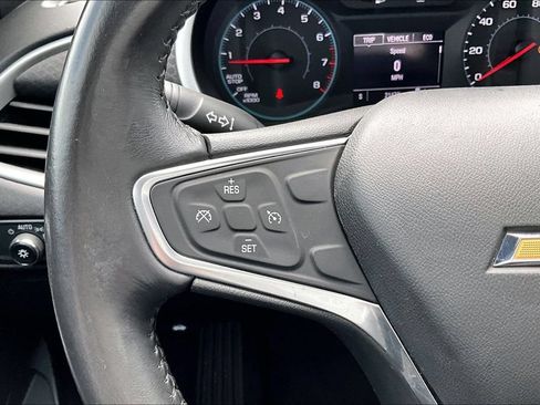 Used 2022 Chevrolet Malibu LT w/ Midnight Edition FWD image 17