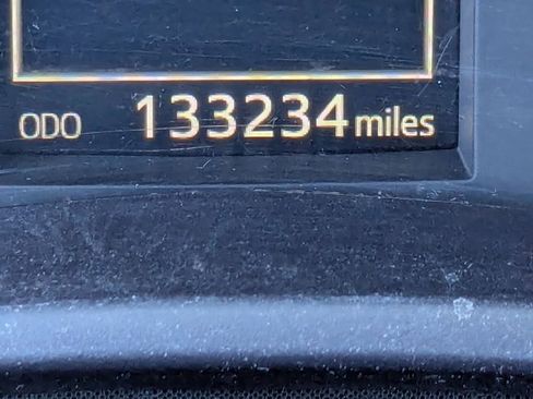 Used 2018 Toyota Corolla SE image 6