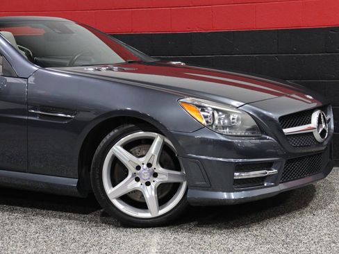 Used 2013 Mercedes-Benz SLK 250 image 3