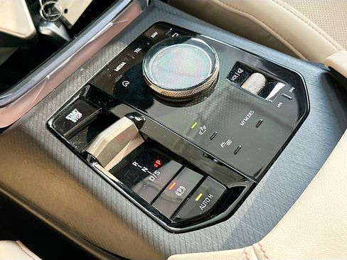 Certified 2025 BMW X3 xDrive30i w/ Convenience Package image 16