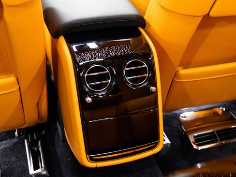 New 2026 Rolls-Royce Phantom Sedan RWD image 53