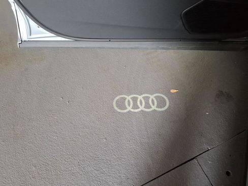 Used 2024 Audi Q8 Prestige w/ Prestige Package AWD/4WD image 22