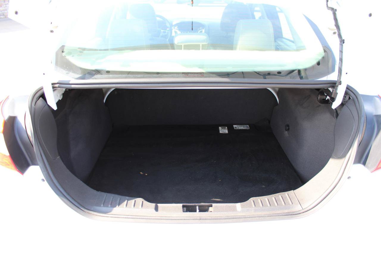 Used 2012 Ford Focus SE FWD image 39