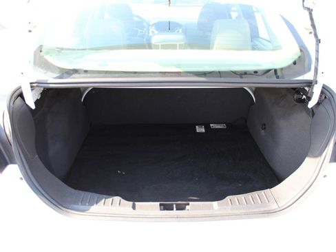 Used 2012 Ford Focus SE FWD image 39