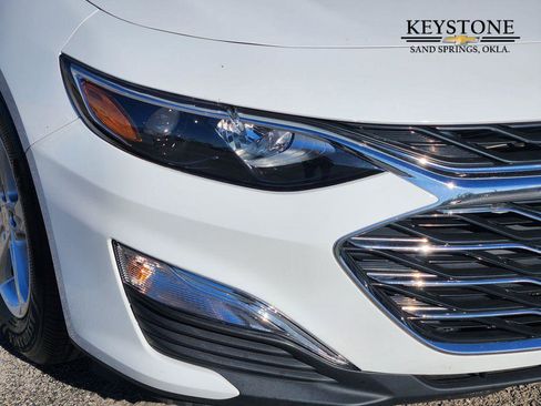 Used 2022 Chevrolet Malibu LS image 9