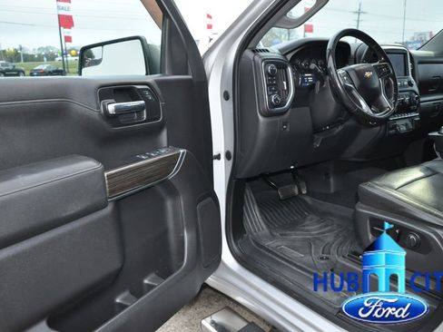 Used 2020 Chevrolet Silverado 1500 LT w/ Texas Edition image 11