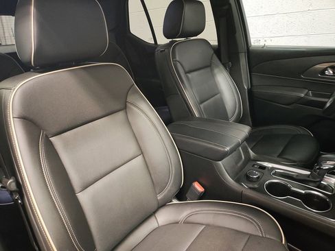 Certified 2022 Chevrolet Traverse Premier image 10