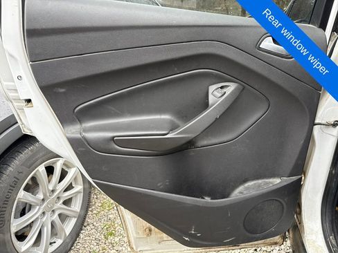 Used 2018 Ford Escape SE image 11