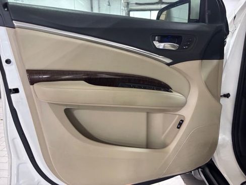 Used 2017 Acura MDX SH-AWD w/ Technology Package image 3