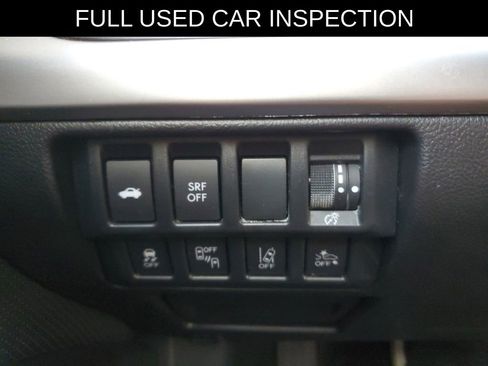 Used 2017 Subaru Legacy 2.5i Limited image 16