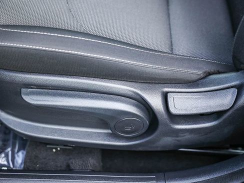 Used 2024 Kia Forte LXS image 27