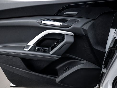 New 2025 Audi Q5 Premium Plus image 12
