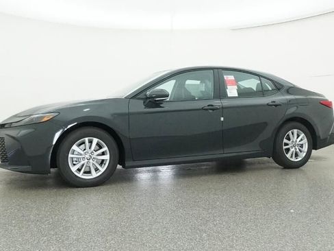 New 2026 Toyota Camry LE image 18