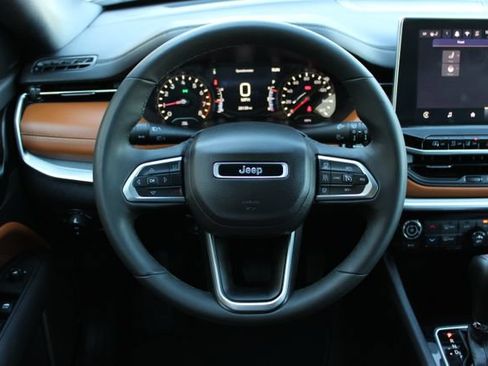 Used 2024 Jeep Compass Limited AWD/4WD image 17