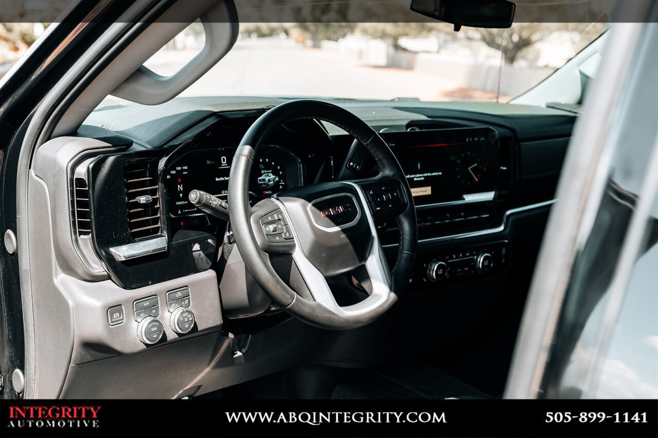 Used 2024 GMC Sierra 1500 Elevation w/ LPO, Elevation Black Package AWD/4WD image 16
