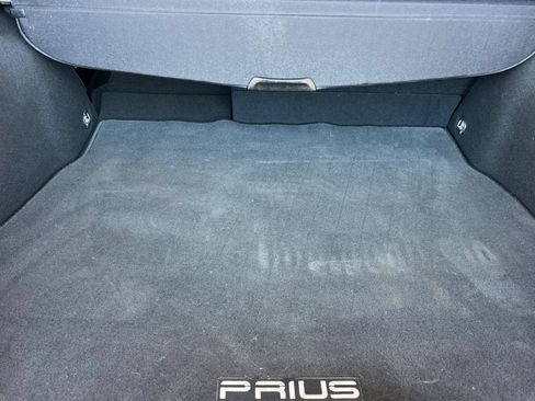 Certified 2022 Toyota Prius LE FWD image 15