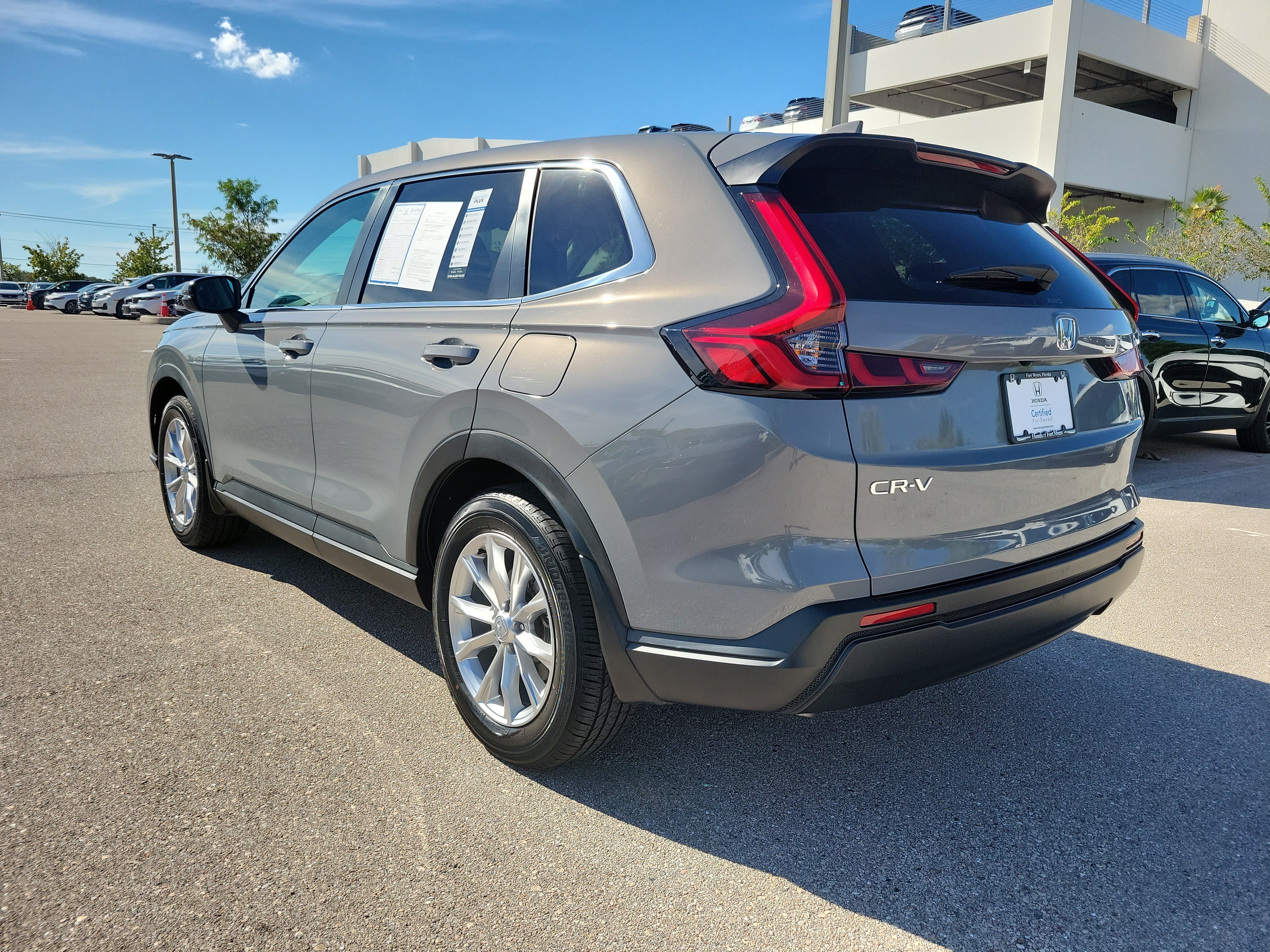 Used 2024 Honda CR-V EX image 4