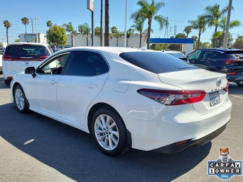 Used 2023 Toyota Camry LE w/ Convenience Package FWD image 3