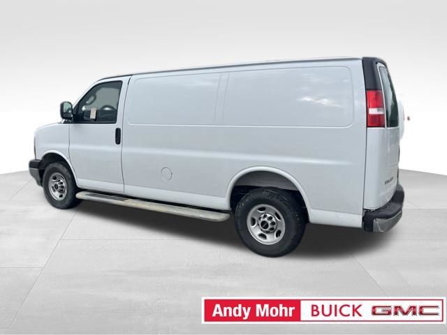 Used 2025 GMC Savana 2500 w/ Driver Convenience Package RWD image 9