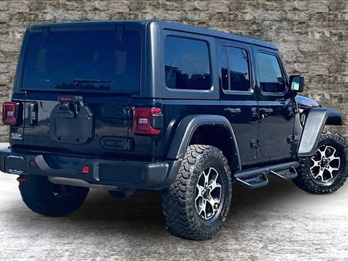 Used 2021 Jeep Wrangler Unlimited Rubicon w/ LED Lighting Group AWD/4WD image 6