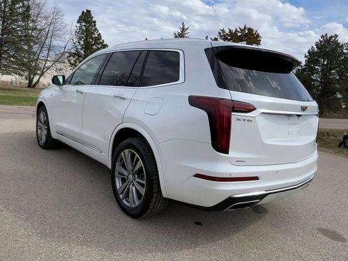 Used 2023 Cadillac XT6 Premium Luxury image 5