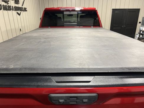 Used 2022 GMC Sierra 3500 Denali image 9