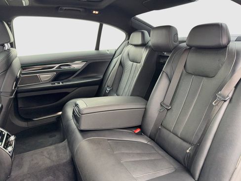 Used 2020 BMW 740i xDrive w/ M Sport Package AWD/4WD image 35