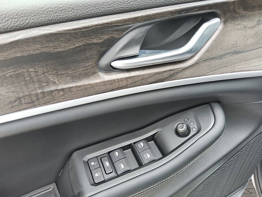 New 2026 Jeep Grand Cherokee Altitude RWD image 18