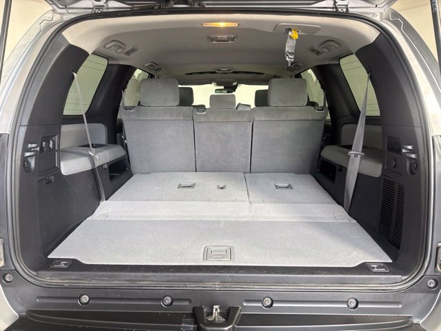 Used 2019 Toyota Sequoia SR5 AWD/4WD image 23
