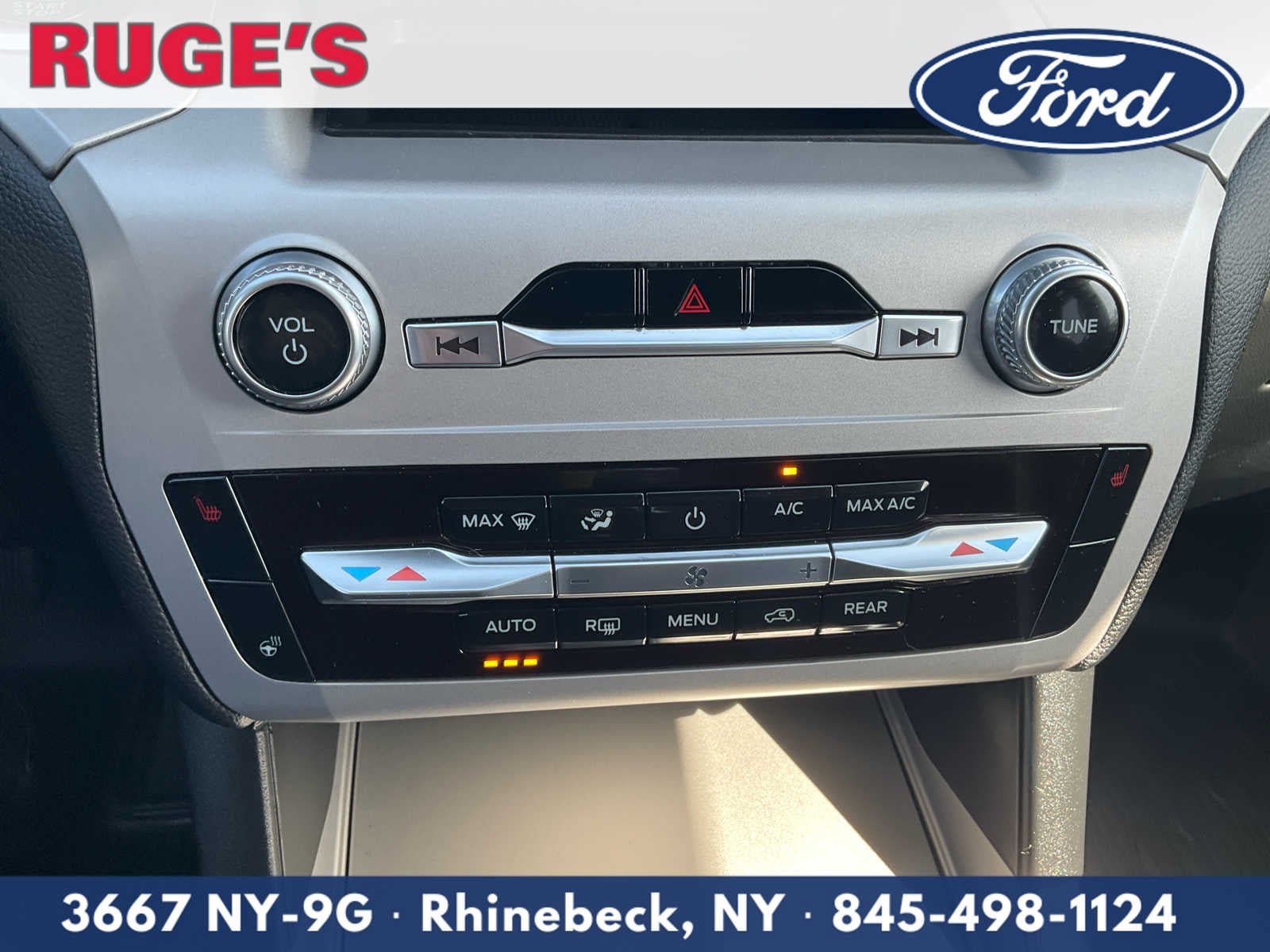 Certified 2023 Ford Explorer XLT w/ Equipment Group 202A AWD/4WD image 24