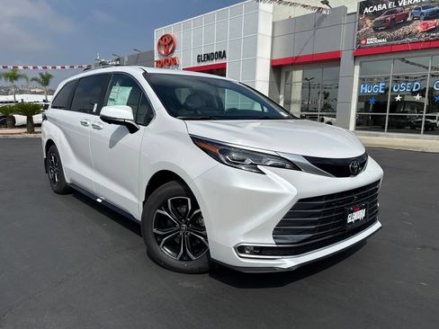 New 2026 Toyota Sienna Platinum AWD/4WD image 1