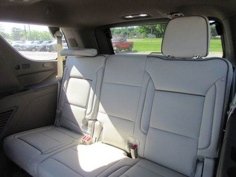 New 2026 GMC Yukon Denali w/ Denali Reserve Package AWD/4WD image 13