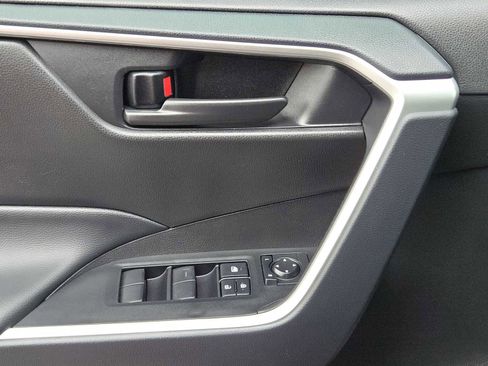 Used 2024 Toyota RAV4 LE image 21
